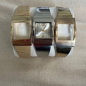 Accutime Women’s Watch‎ & Three Interchangeable Cuff Bands